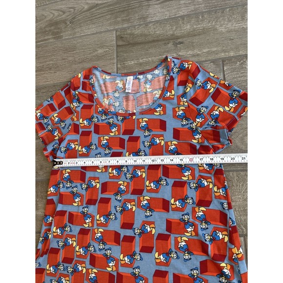 LuLaRoe Disney Shirt Womens Med. Simply Comfortable Donald Duck Oversized Hi-Low - Picture 5 of 6